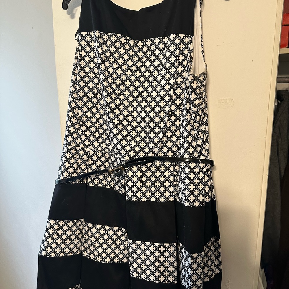 Elegant Black and White Patterned Dress